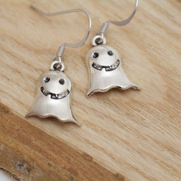 Ghost Halloween Charm Earrings - Picture 5 of 7